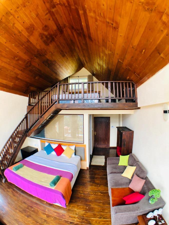 Duplex Room Mountain View