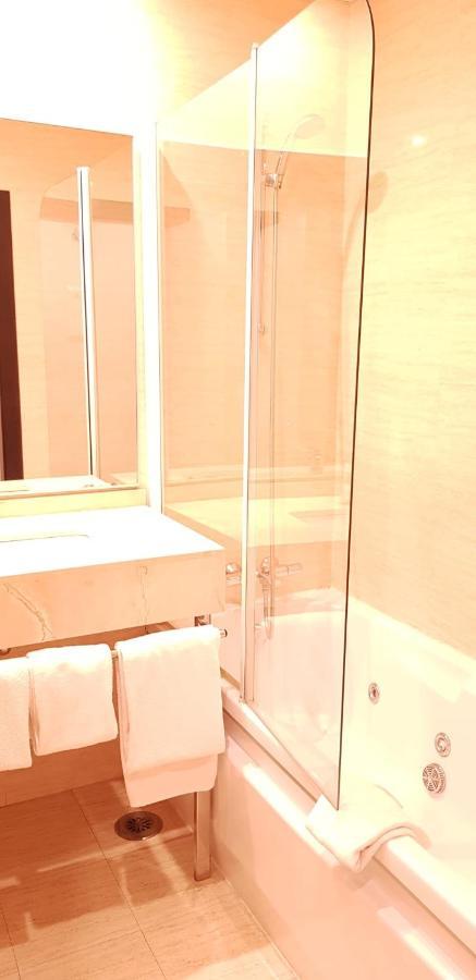 Deluxe Junior Suite,1207602697:JPEG
