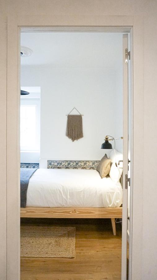Quarto Individual com Casa de Banho Partilhada