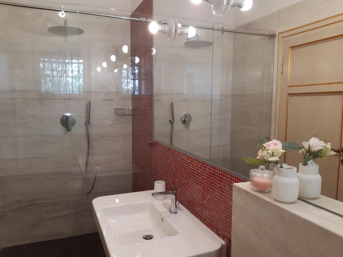 Quarto Duplo Deluxe com Cama Extra