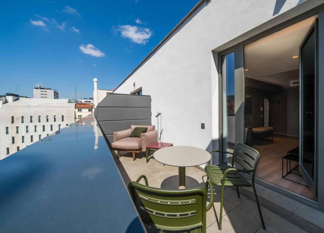 Chambre Double ou Lits Jumeaux Deluxe avec Terrasse