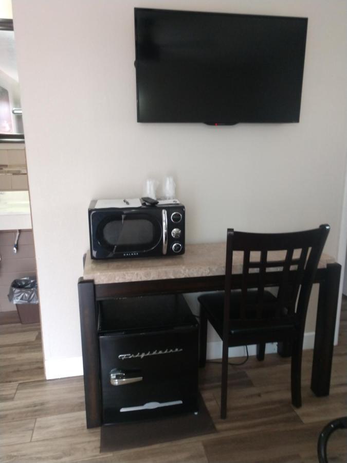 Queen Room,1327269035:JPEG