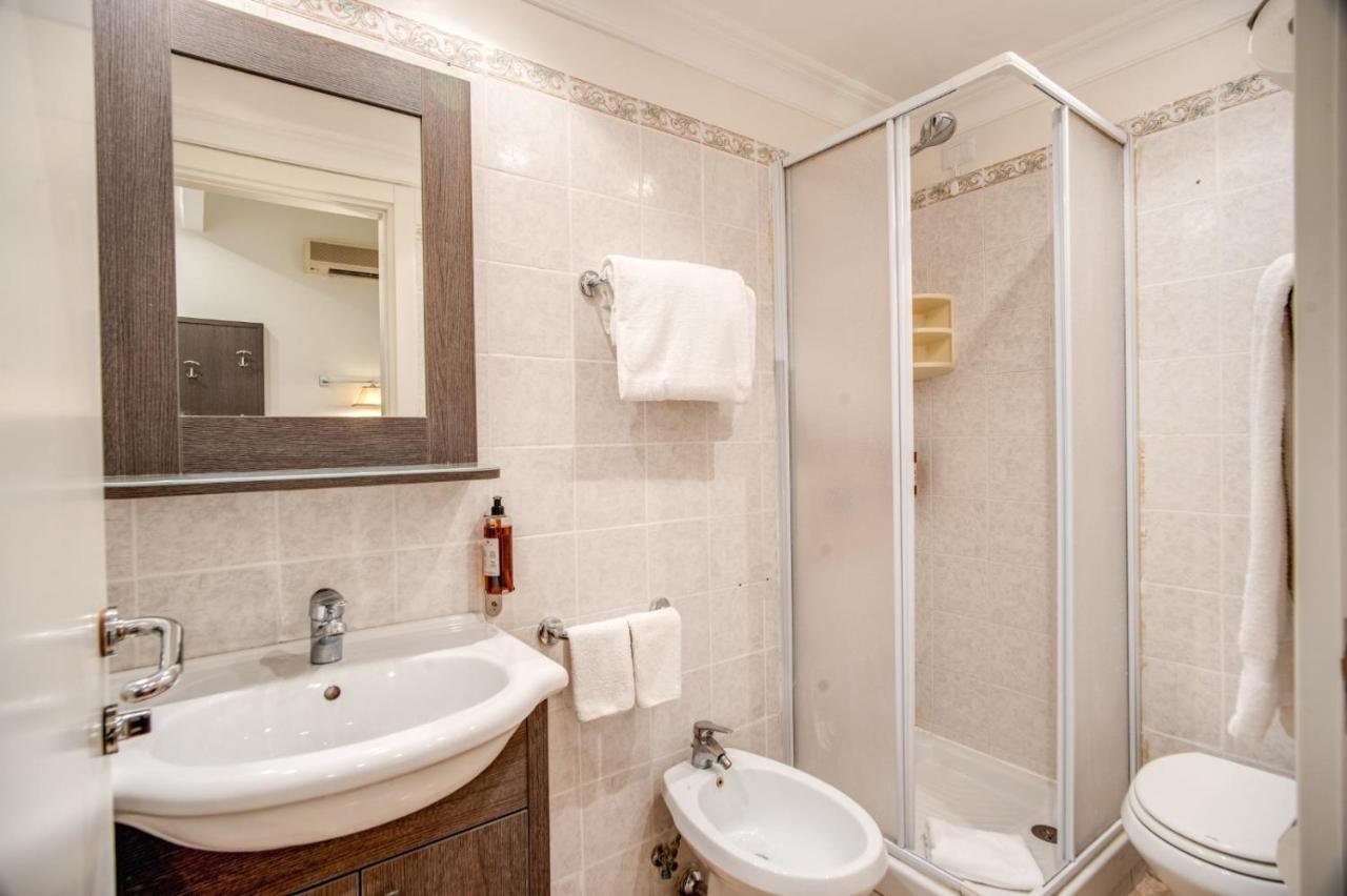 Large Twin Room