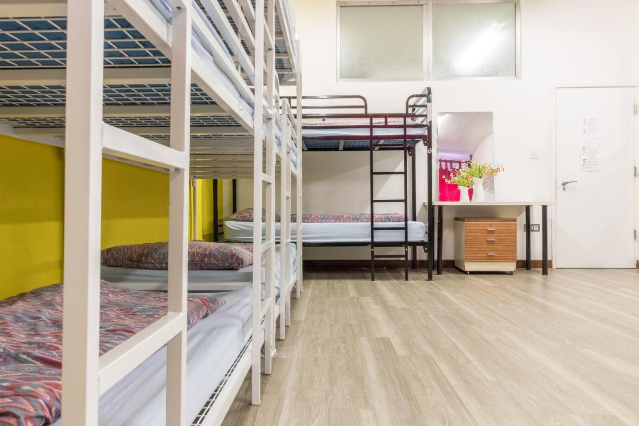 Bunk Bed in Mixed Dormitory Room