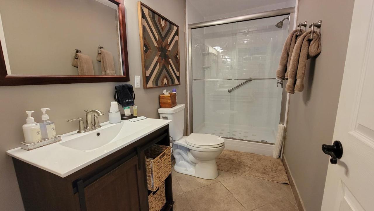 Deluxe King Suite Lewis & Clark