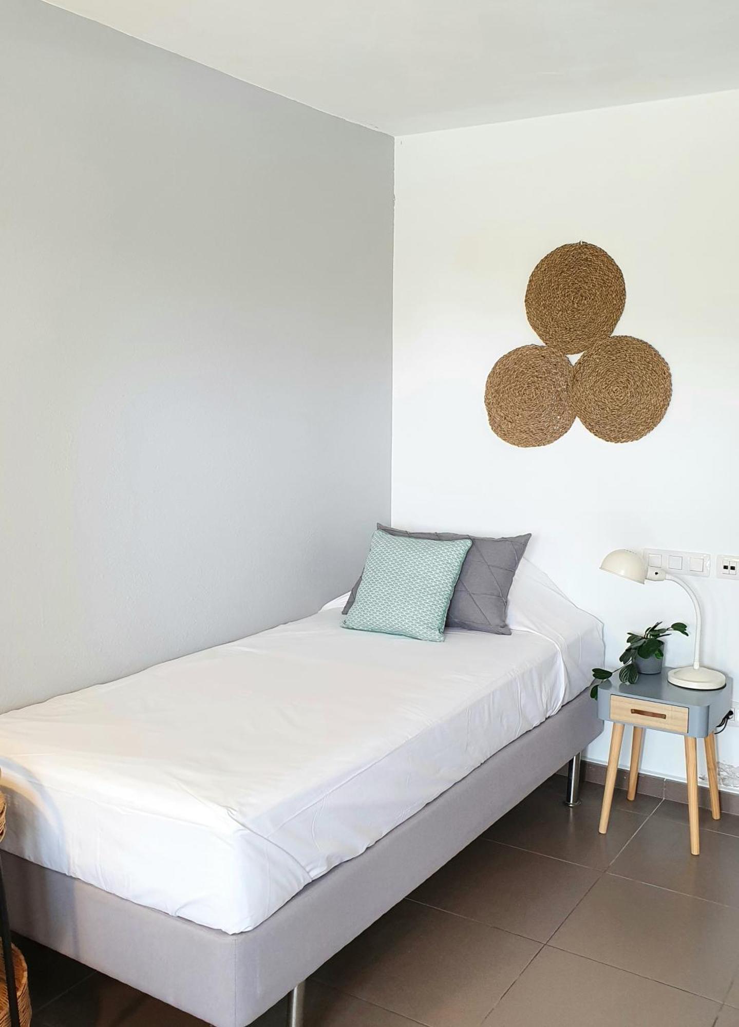 Large Single Room