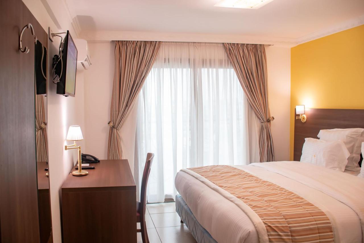Superior Queen Room