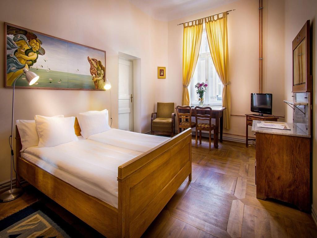 Superior Double Room,1498727980:JPEG
