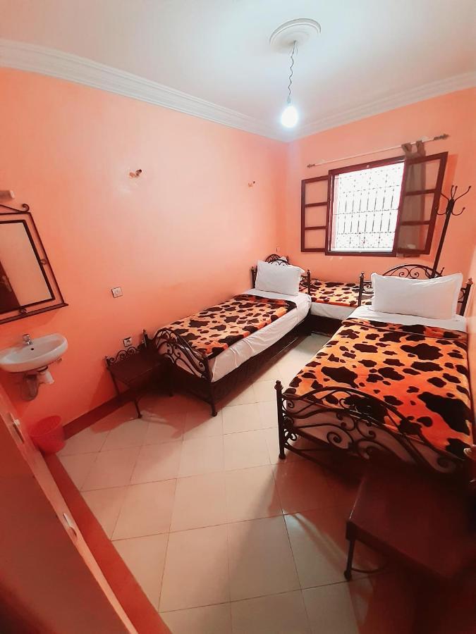Chambre Triple avec Salle de Bains Commune