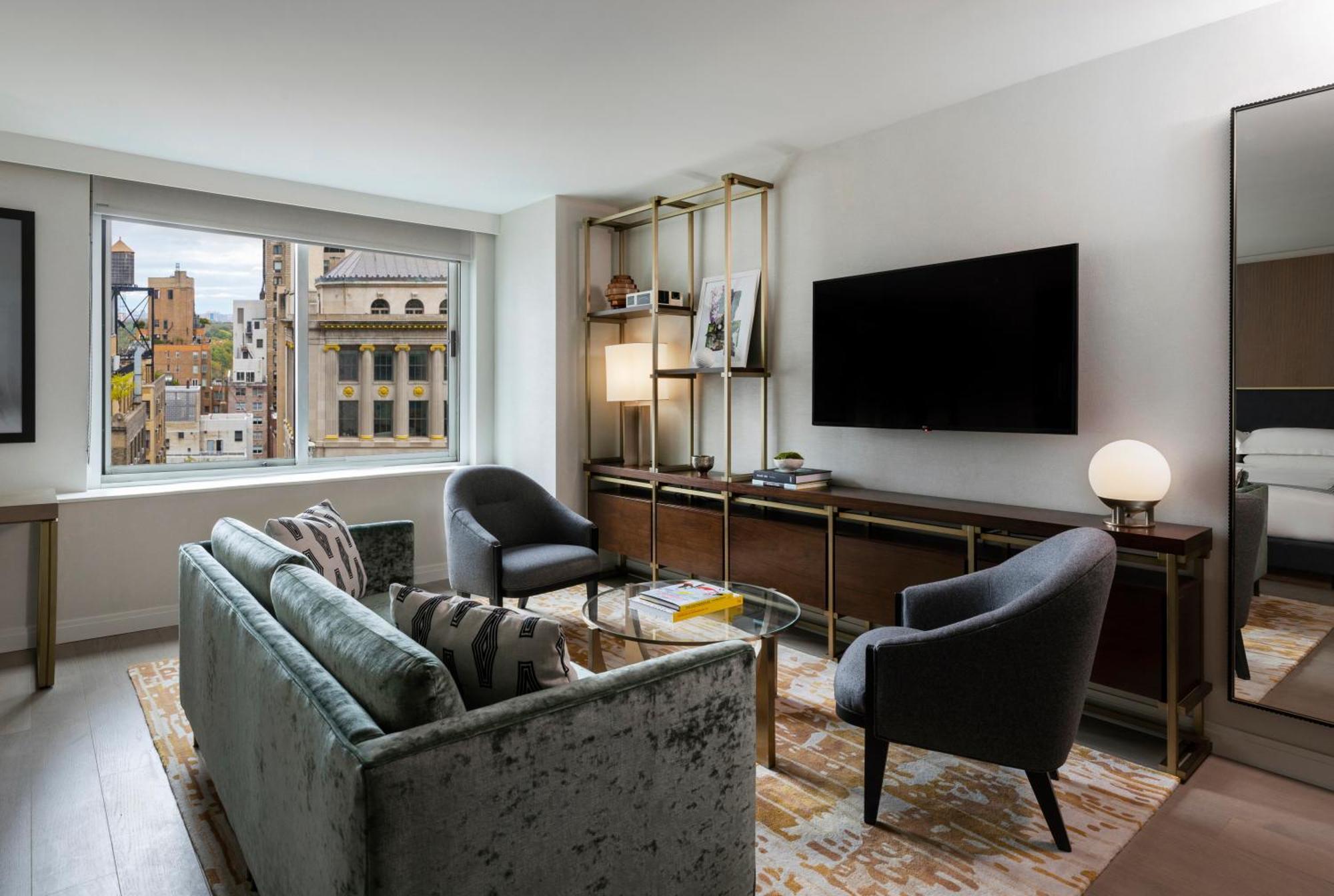 Deluxe King Room