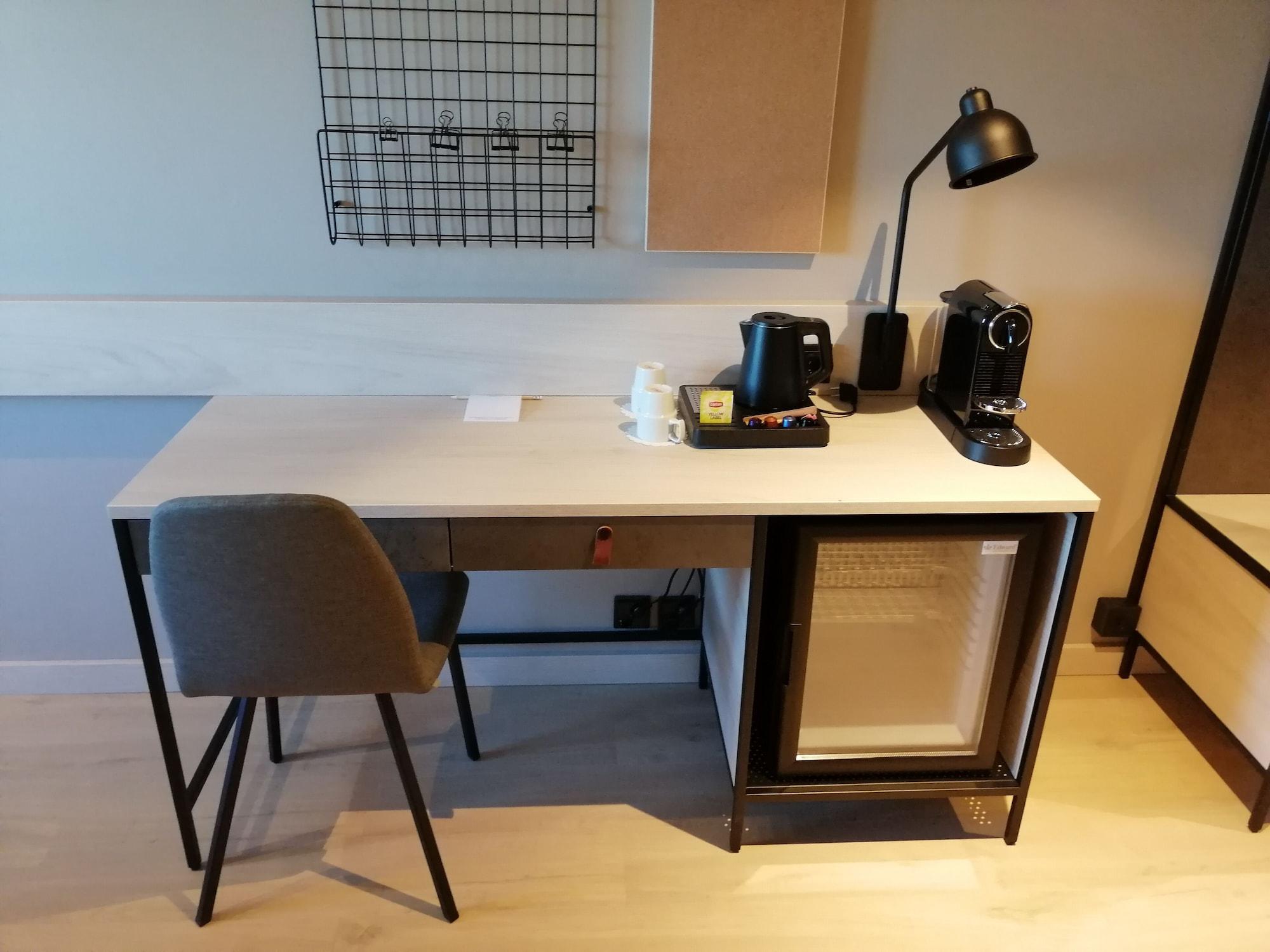 Twin Room,980394640:JPEG