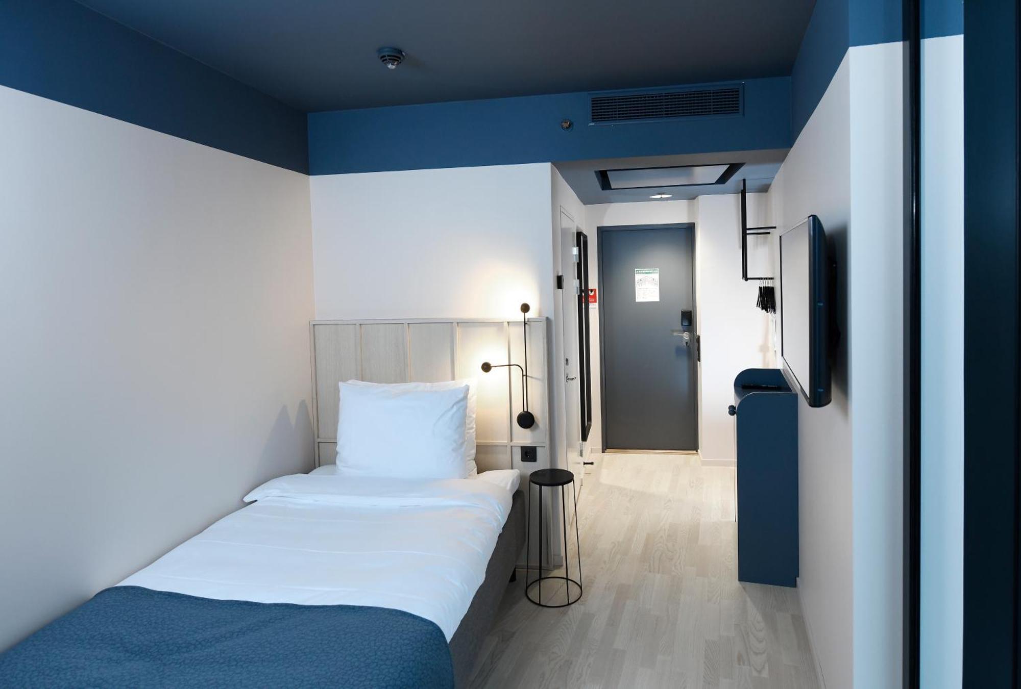 Standard Single Room,1219067752:JPEG