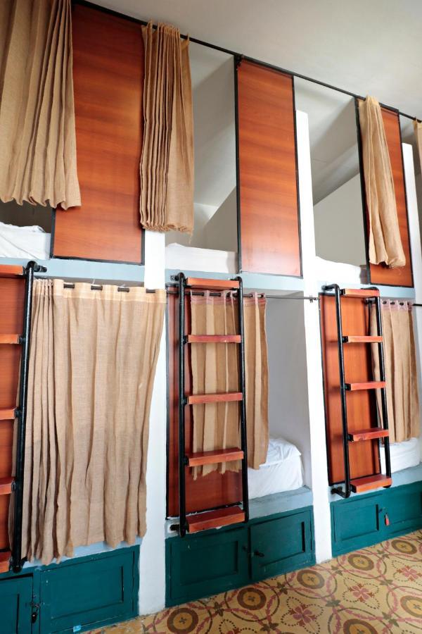 Bed 8-Bed Dormitory Room