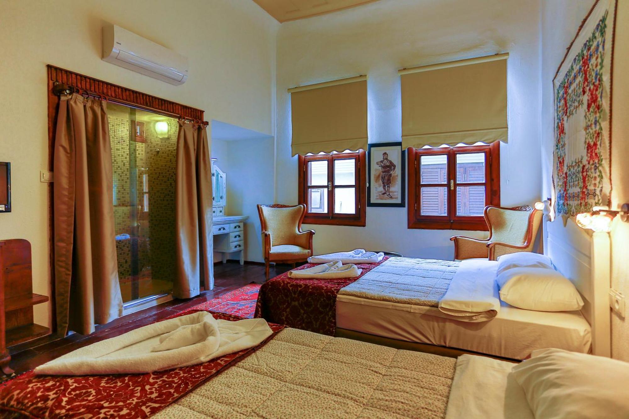 Triple Room