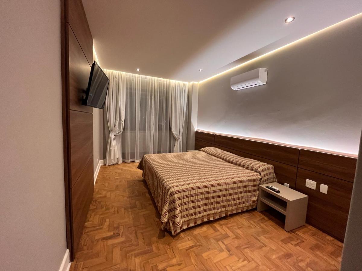 Quarto com Cama King-size e Varanda