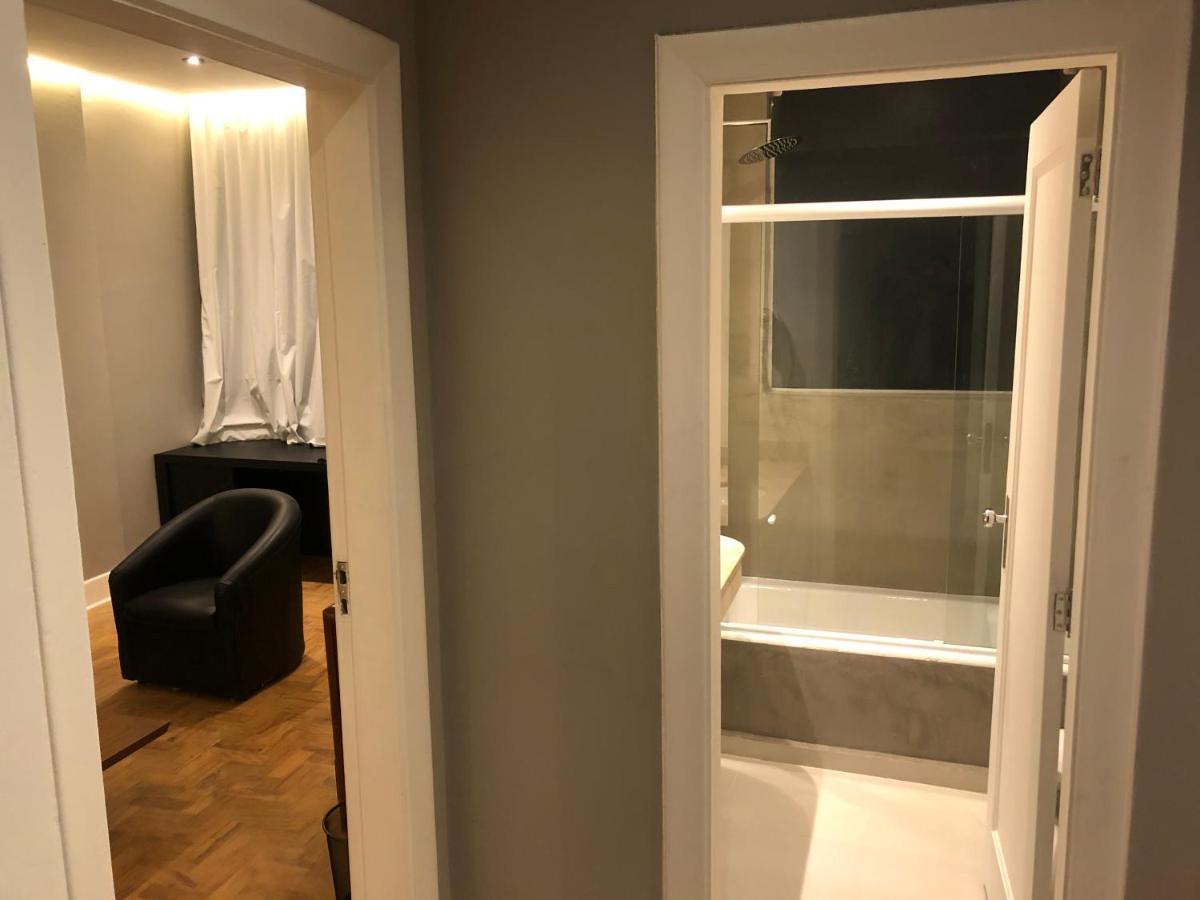 Suíte com Cama King-size e Varanda