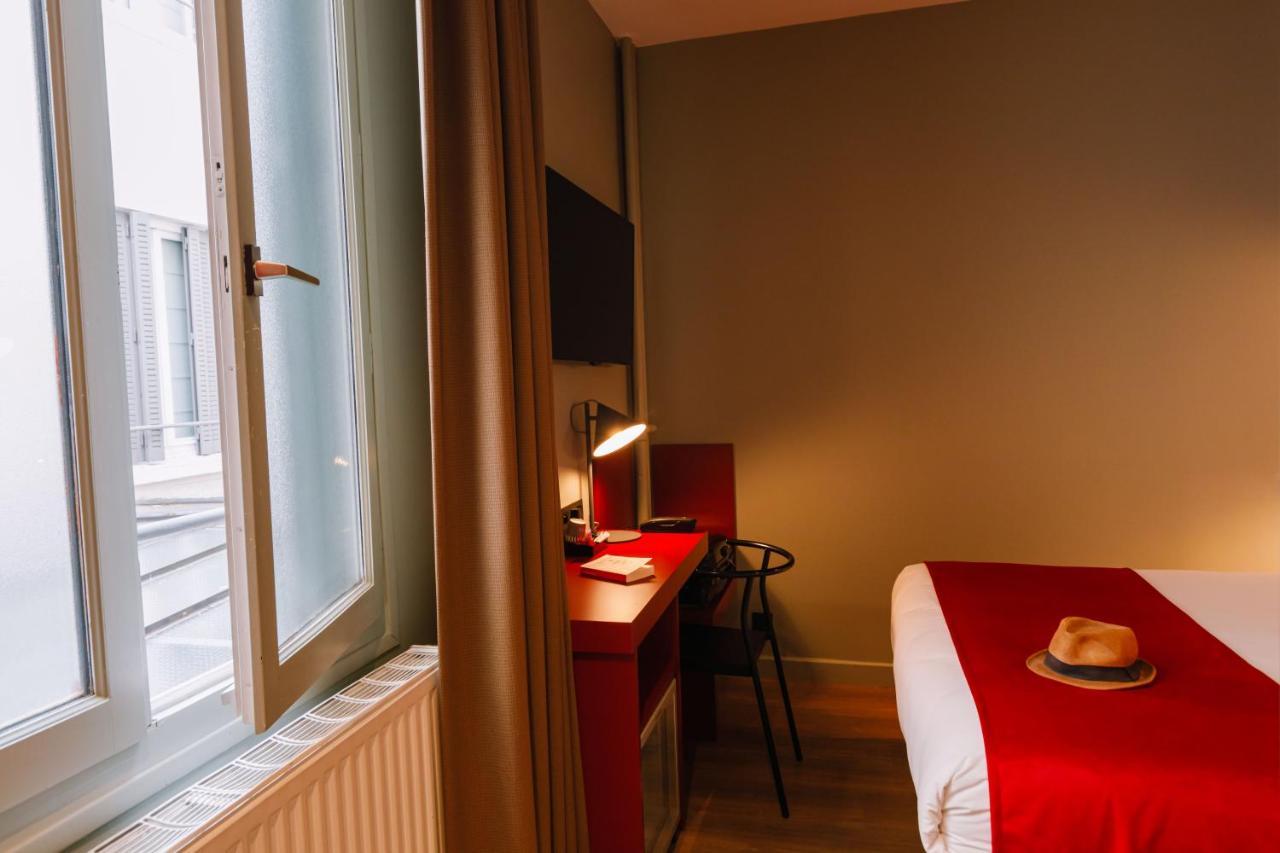 Standard Room,1255077157:JPEG