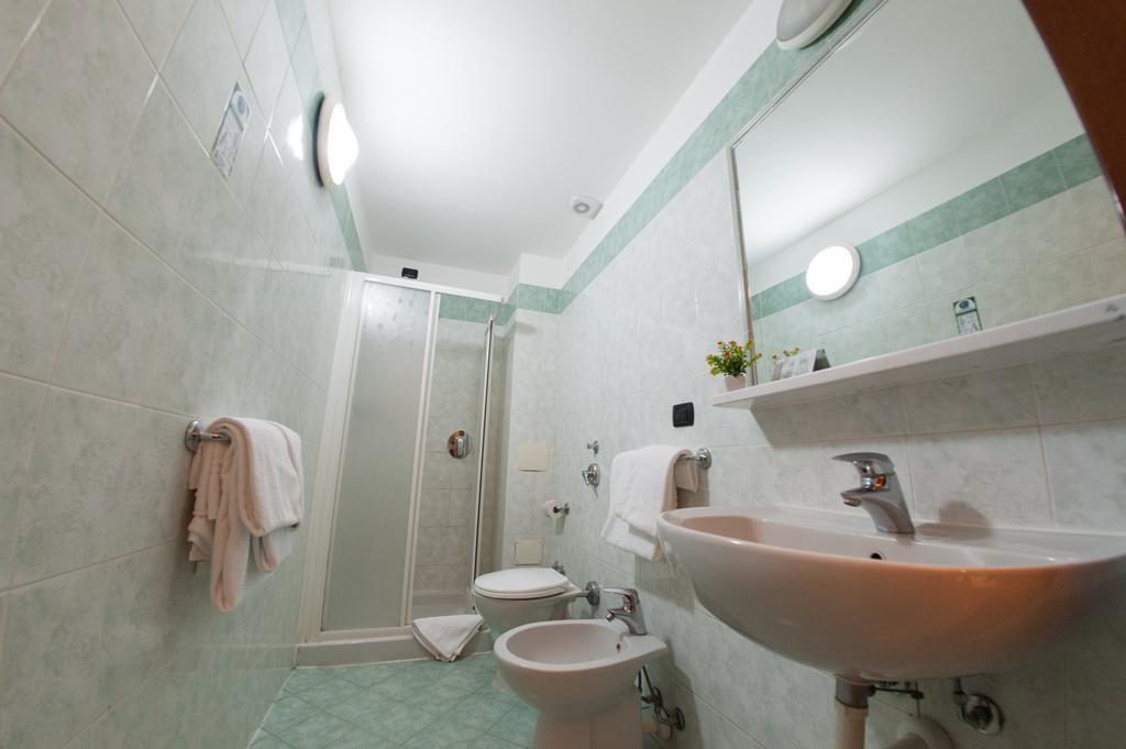 Quadruple Room,1209345292:JPEG