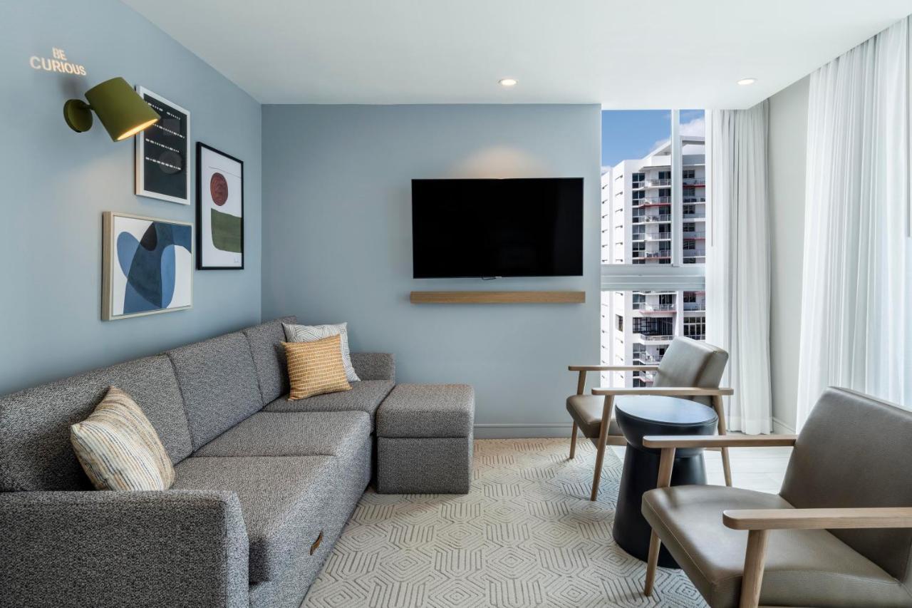 One Bedroom King Suite with Sofa Bed and Balcony- Non-Smoking