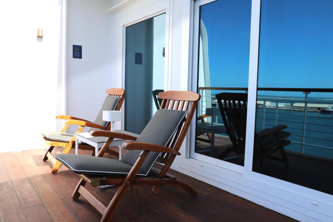 Zimmer Captain's mit 1 Kingsize-Bett und Balkon