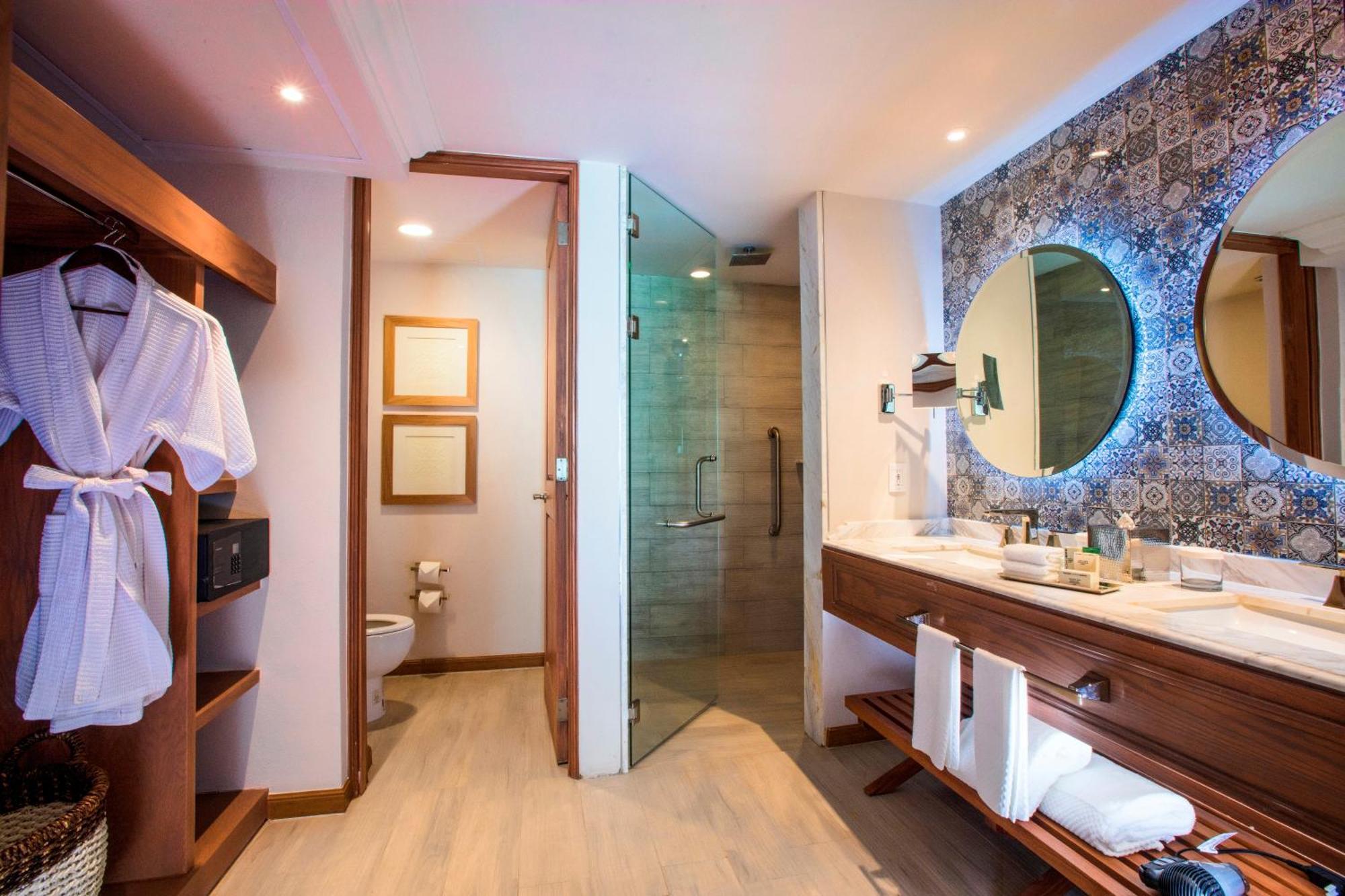 Junior Suite mit Poolblick