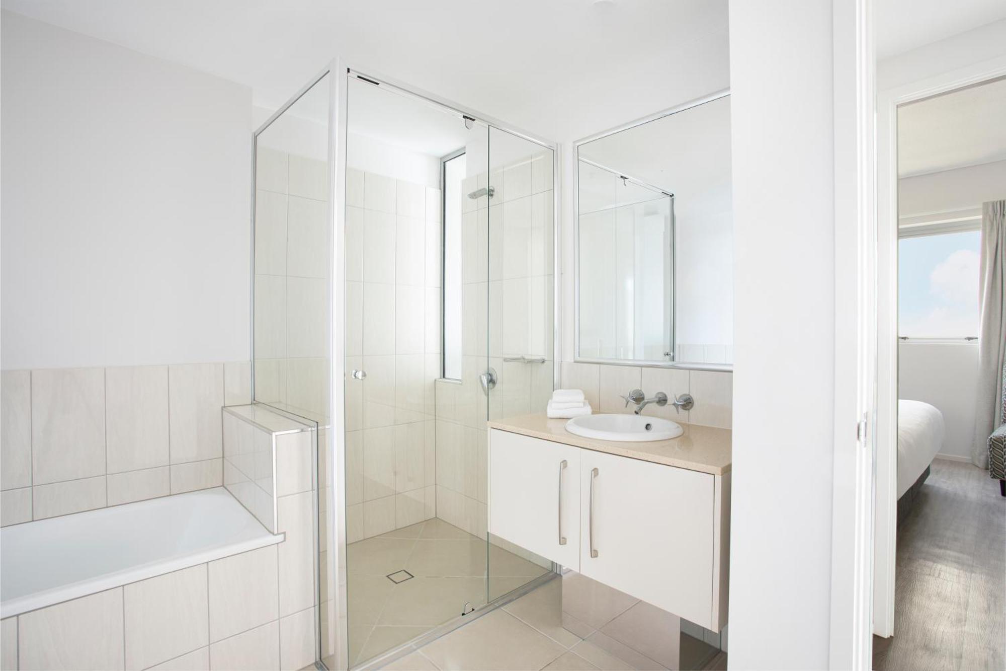 Two-Bedroom Ocean Dual Key,1277211961:JPEG