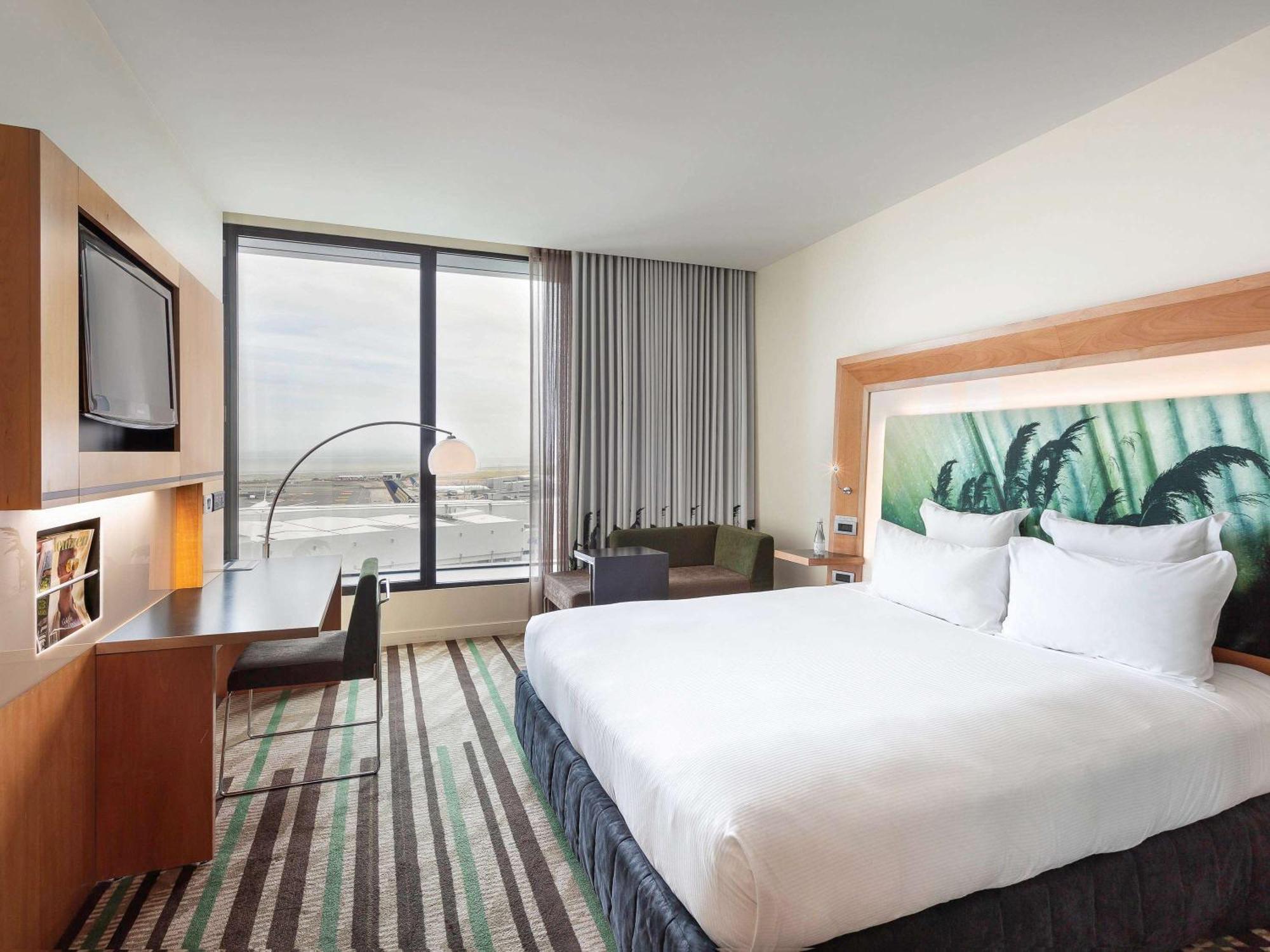 Superior Zimmer mit Kingsize-Bett