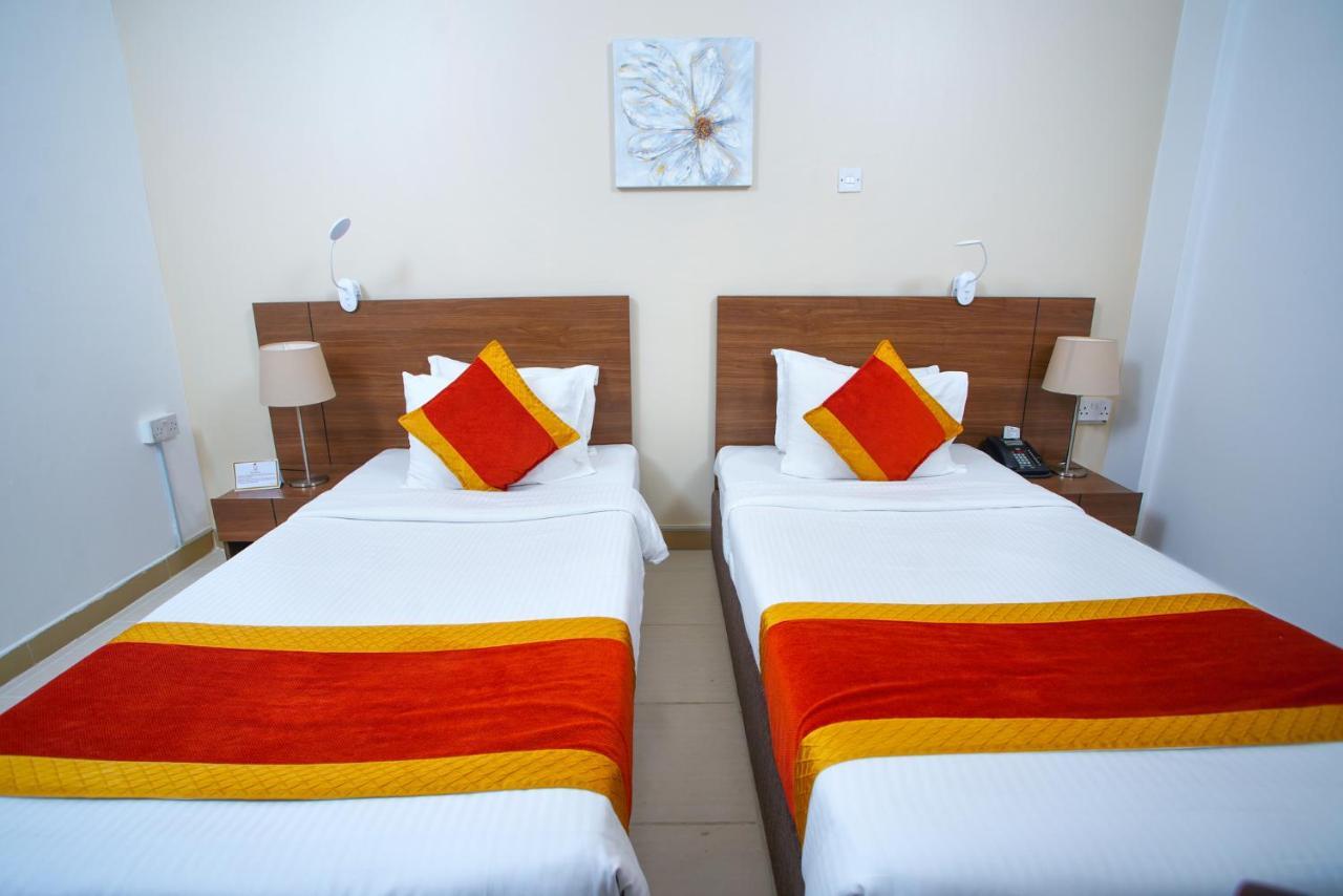 Deluxe Twin Bedroom
