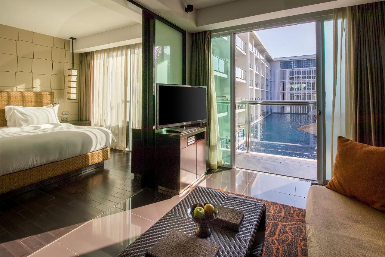 Deluxe Suite mit Poolblick