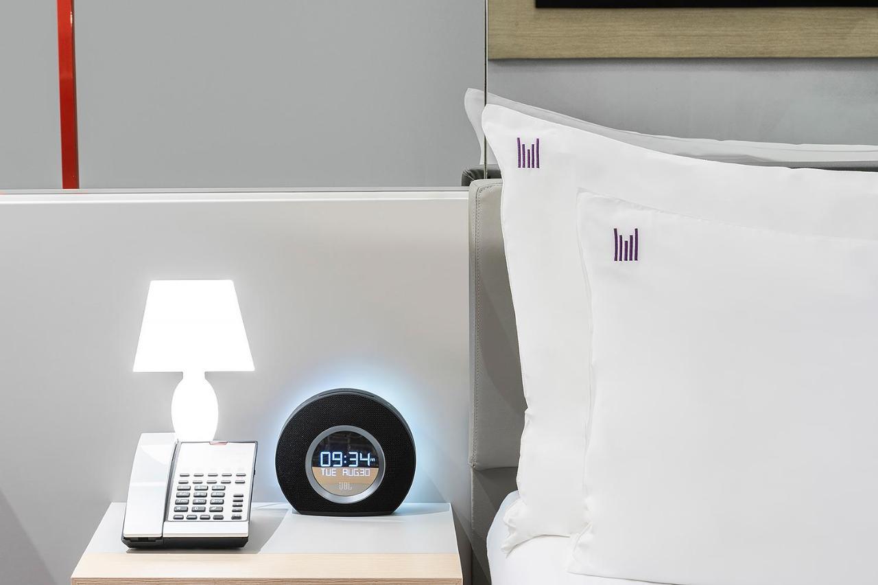 Urban King Room