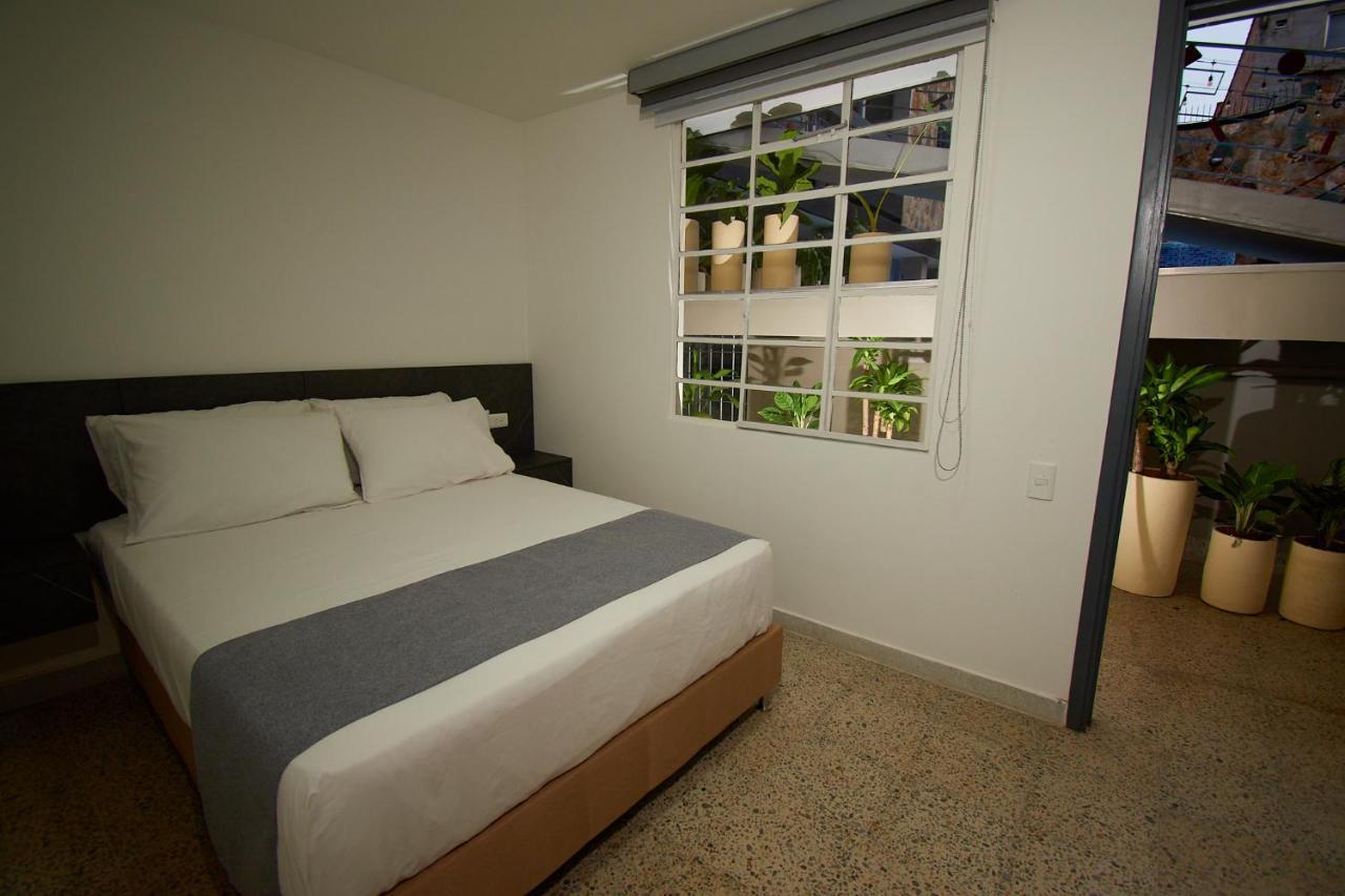 Deluxe Double Room,1296335482:JPEG