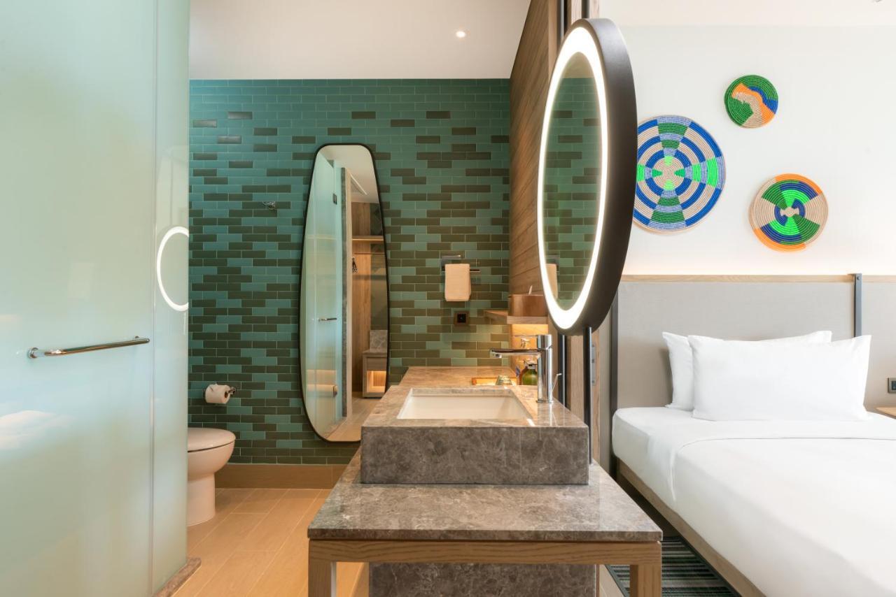 Chambre Double Standard avec 2 Lits Doubles - Accès Piscine