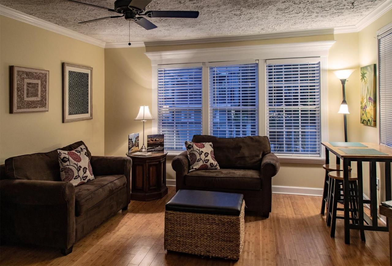 Deluxe King Suite Key West