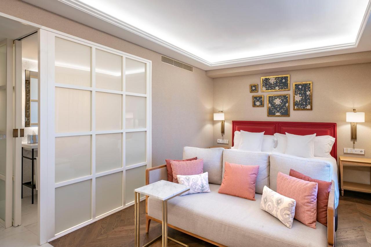 Superior Double Room Balcony,1351727161:JPEG