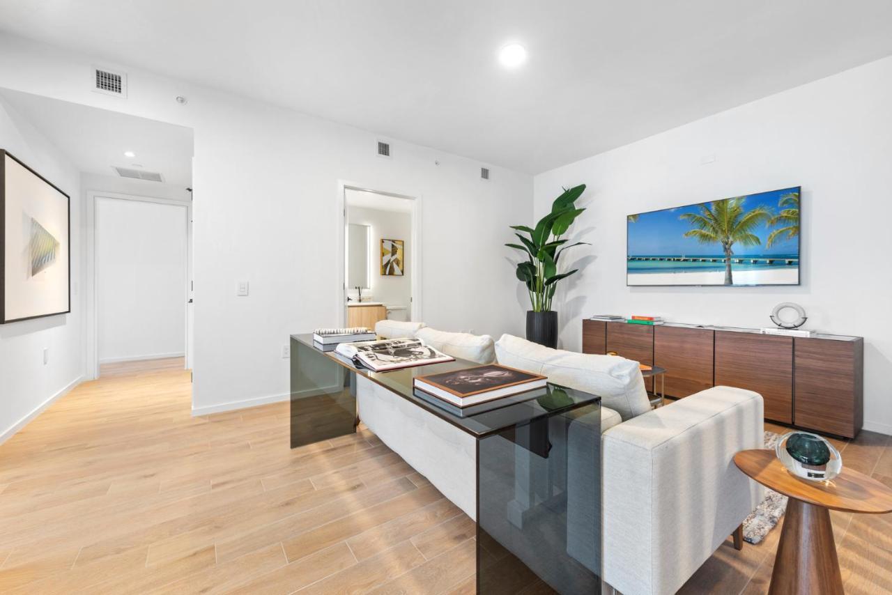 Bay View Two Bedroom Suite King or Queen