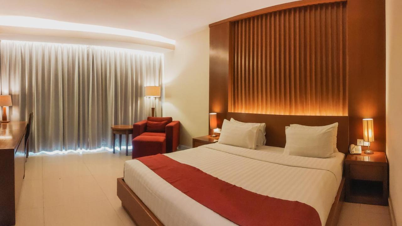 Deluxe Double Room with Balcony,1365299204:JPEG