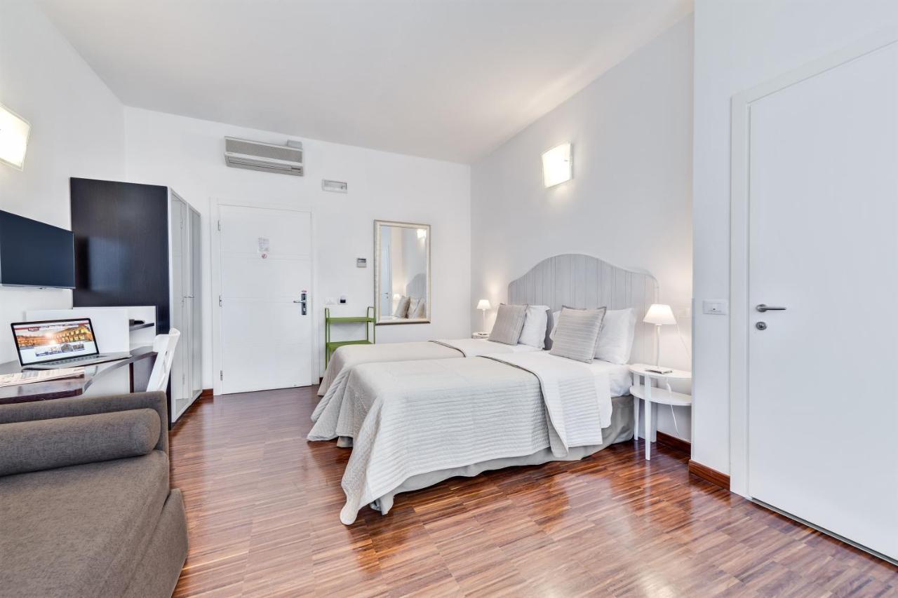 Quadruple Room,1367610464:JPEG