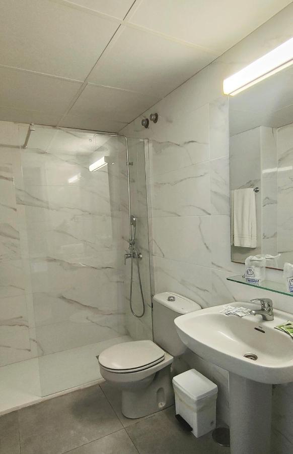 Twin Room,1758524752:JPEG