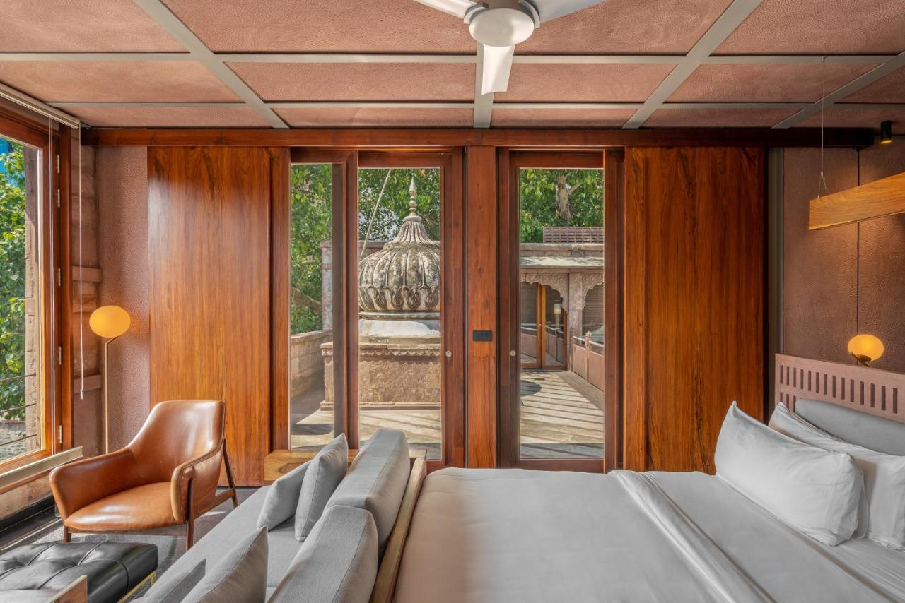 The Stepwell Suite