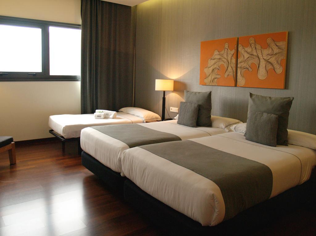 Habitación Triple con aparcamiento