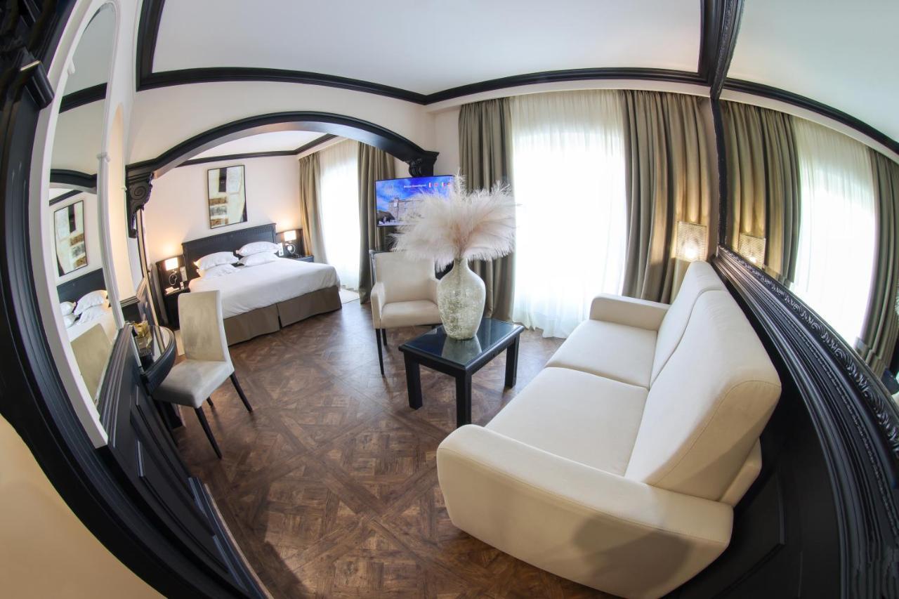 Suite with Sea View