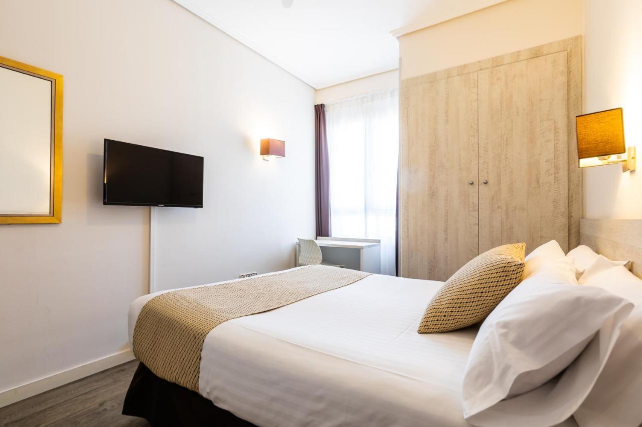 Superior Single Room,1397441759:JPEG