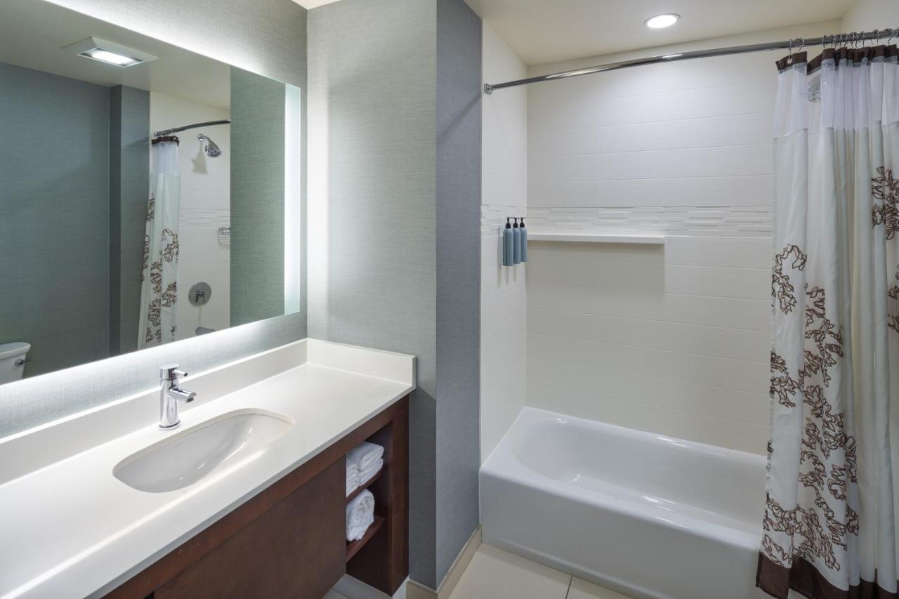 Suíte Queen de 1 Quarto com 2 Camas Queen