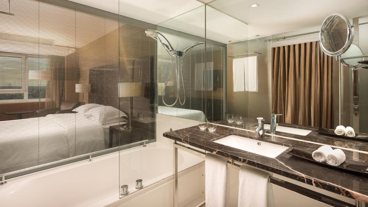 Premium Deluxe Guest room 2 Twin or Single Beds City view,1400214233:JPEG