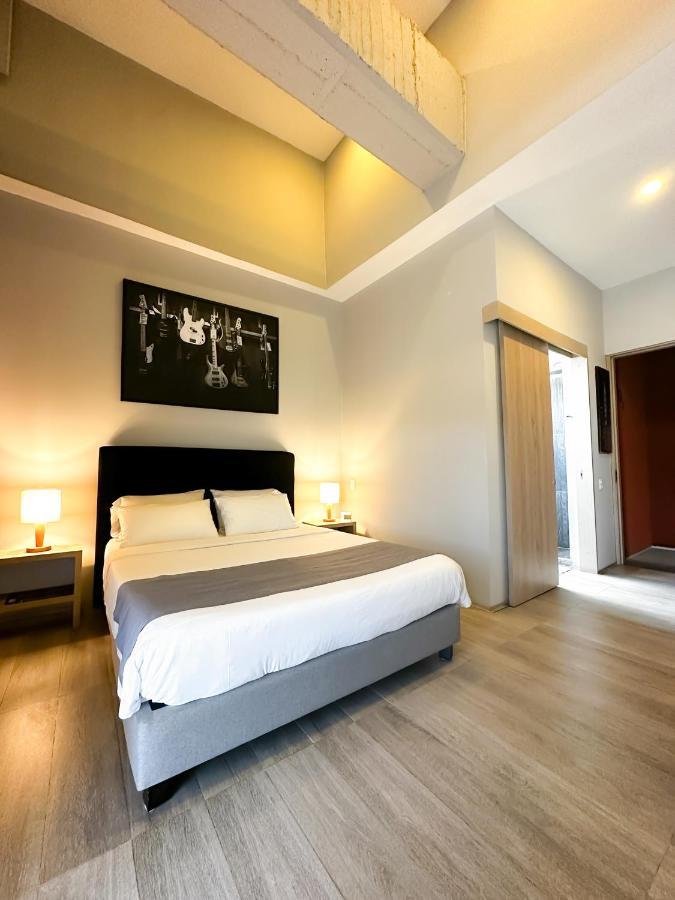 Double Room,1404224450:JPEG