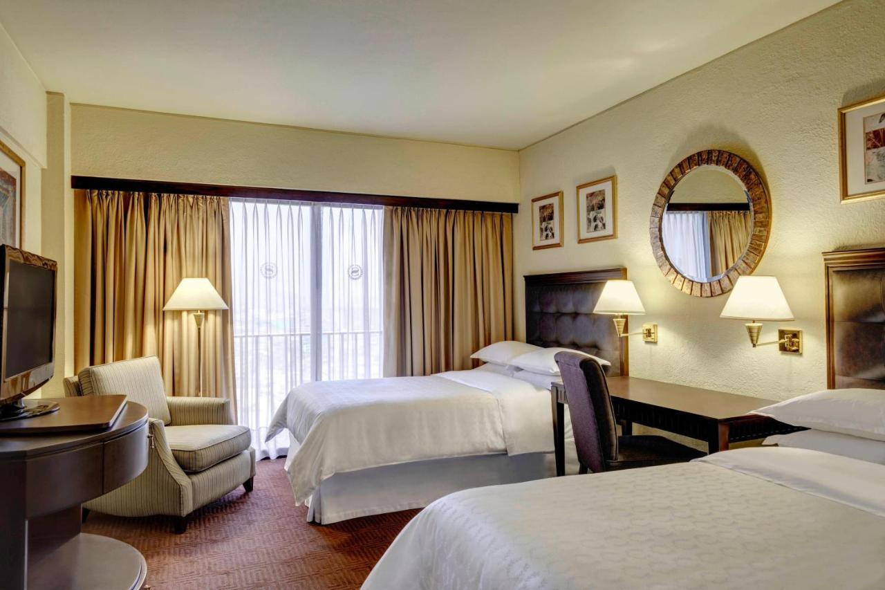 Concierge level Smaller Guest room 2 Twin or Single Beds,1413431963:JPEG
