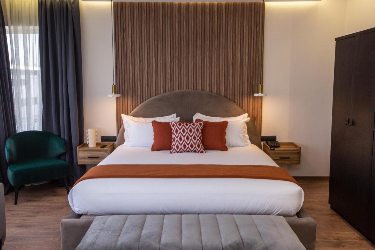 Deluxe Suite,1414470314:JPEG