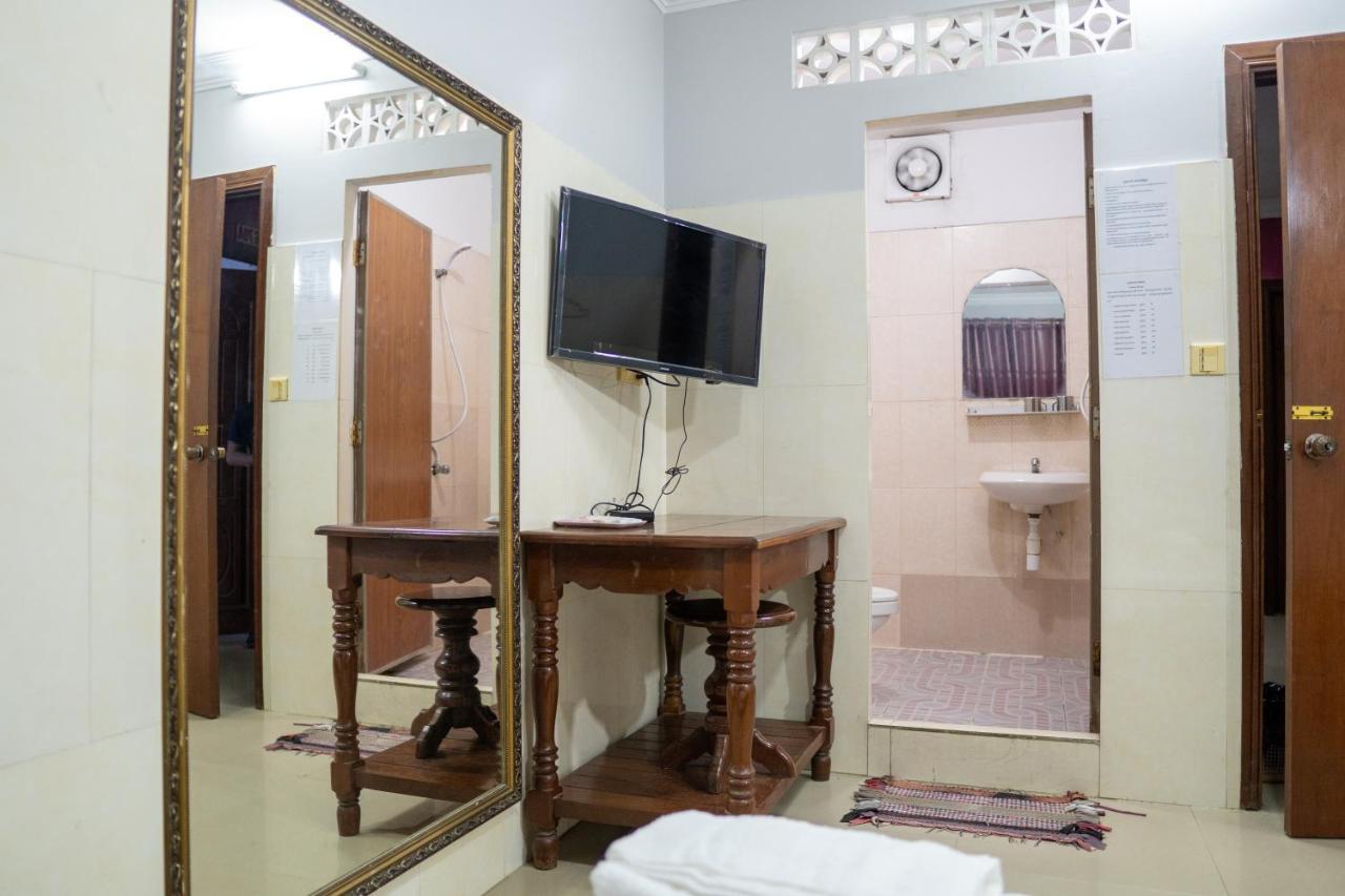 Budget Double Room,1429796353:JPEG