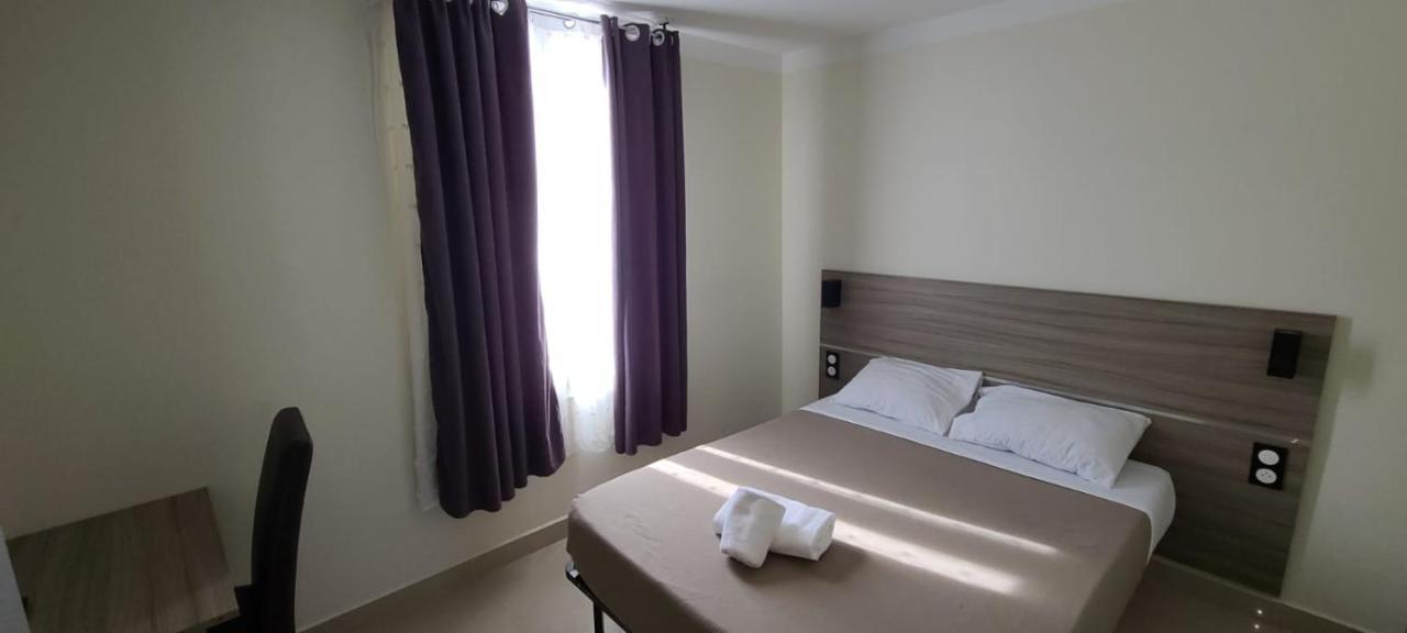 Chambre Double Économique - 5e Étage sans Ascenseur