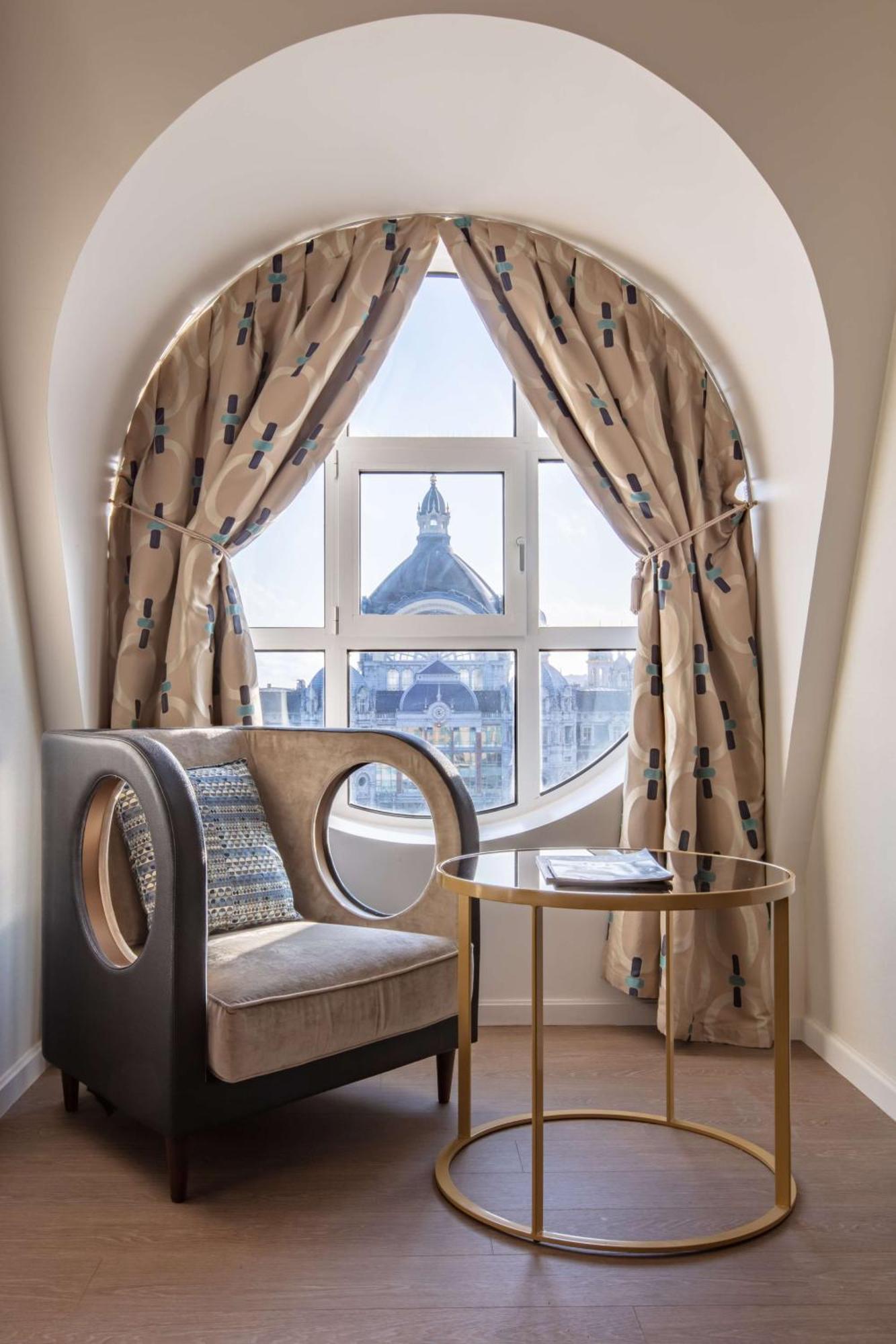 Junior Suite City View